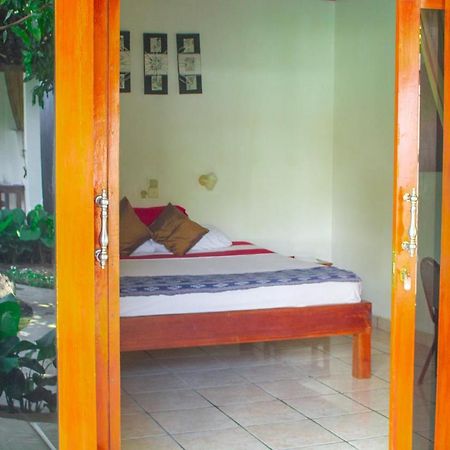 Ocean Sun Homestay Tulamben Exterior foto